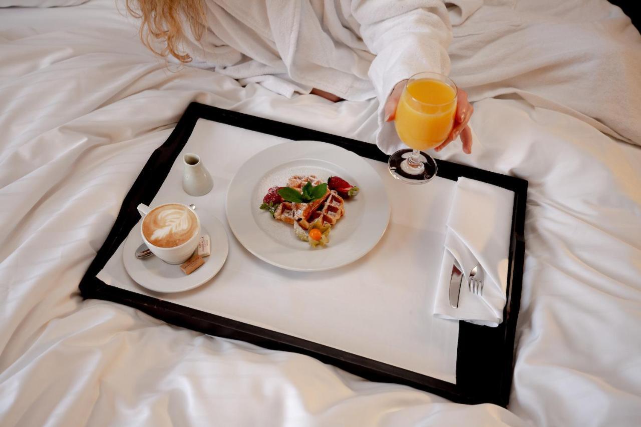 Hotel Crowne Plaza By Ihg 4*