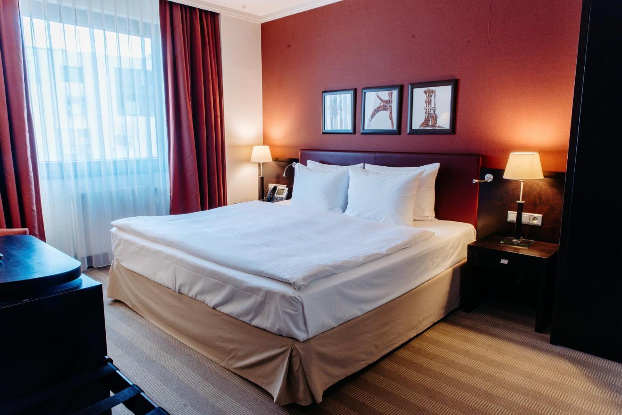 Crowne Plaza By Ihg